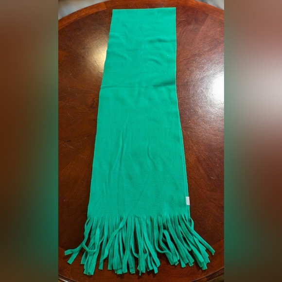 EUC Old Navy Womens Green Scarf with Fringes - Picture 5 of 7